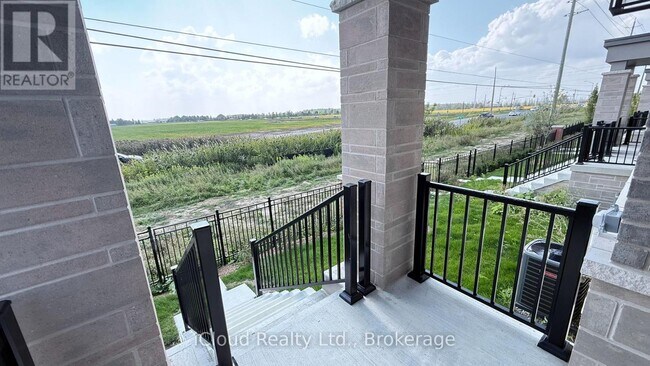 Building Photo - 79 Donald Ficht Cres