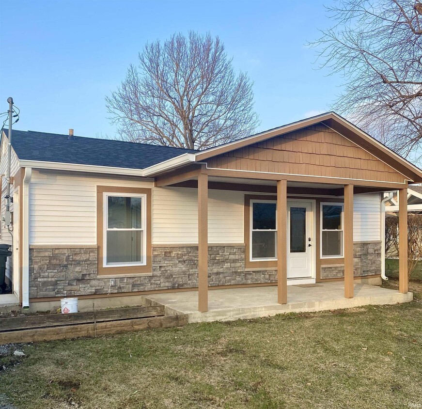 Foto principal - 408 W 4th St