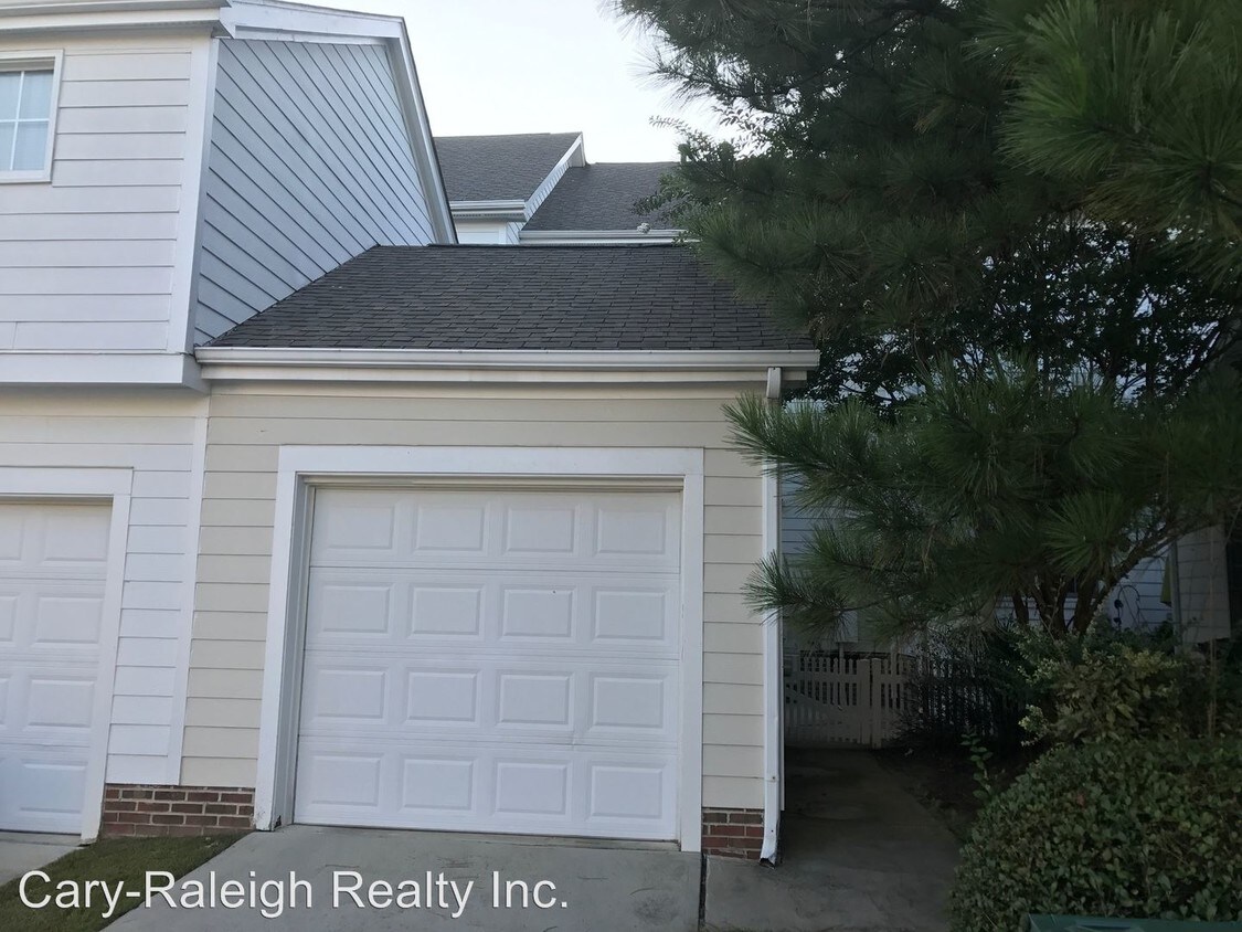 Building Photo - 304 Madison Grove Pl