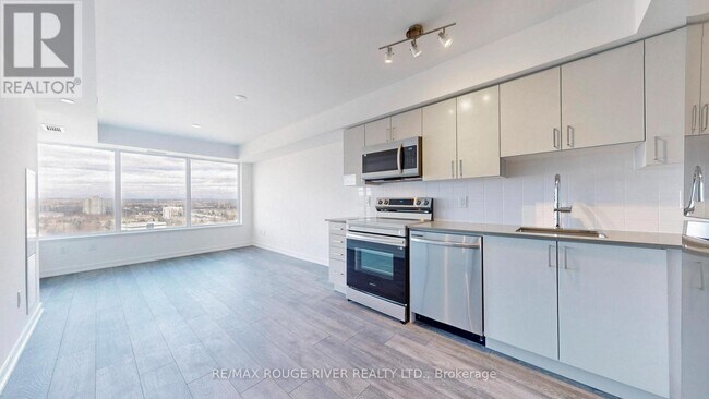 Photo du bâtiment - 1455 Celebration Dr