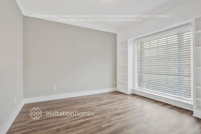 Foto del edificio - 4126 Mulligan Ln NW