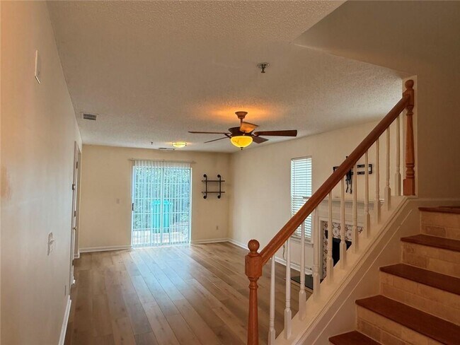 Foto del edificio - 342 Cottonwood Creek Cir