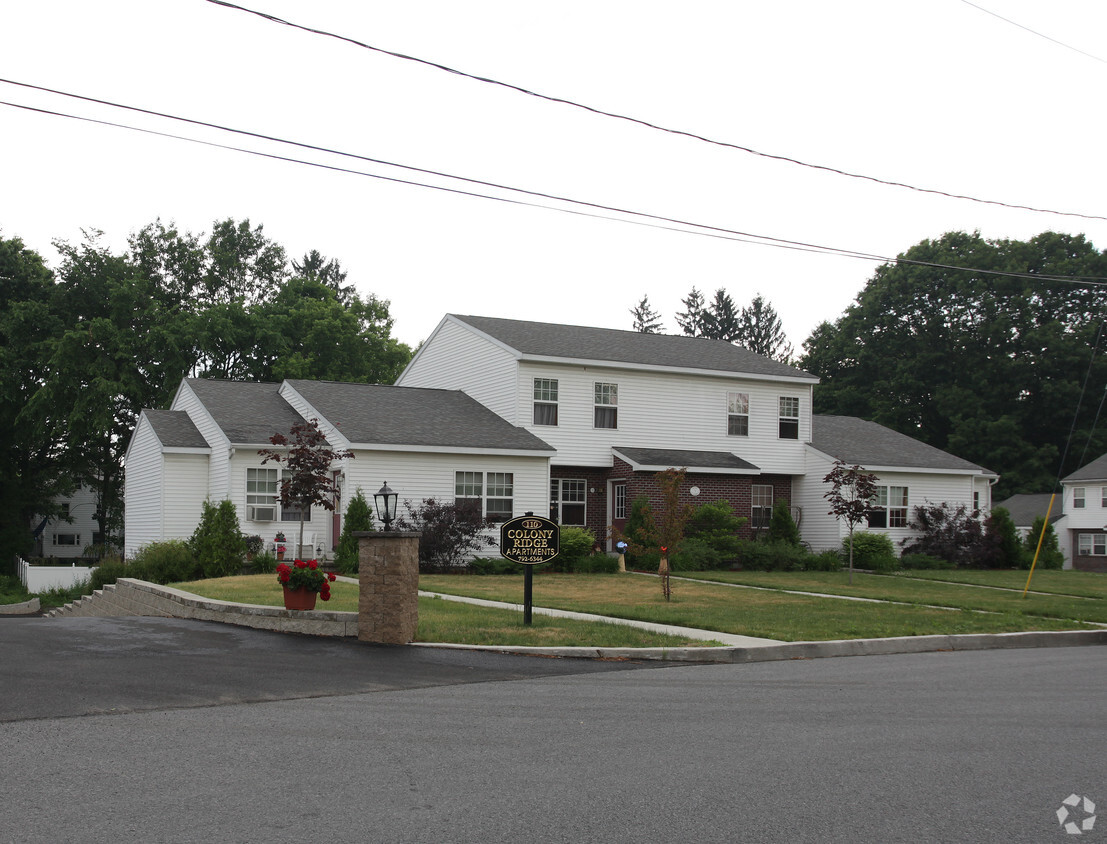 Primary Photo - Sagamore Apartments