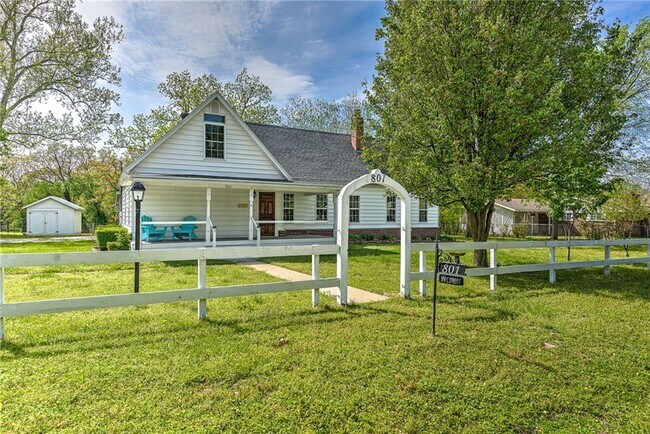 Foto del edificio - 801 NW C St