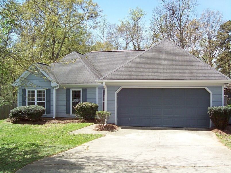 Primary Photo - 160 Wakefield Dr