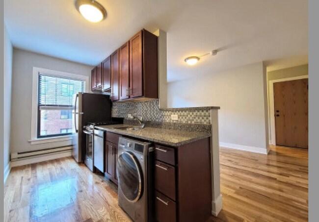 Foto del edificio - 2907 N Mildred Ave