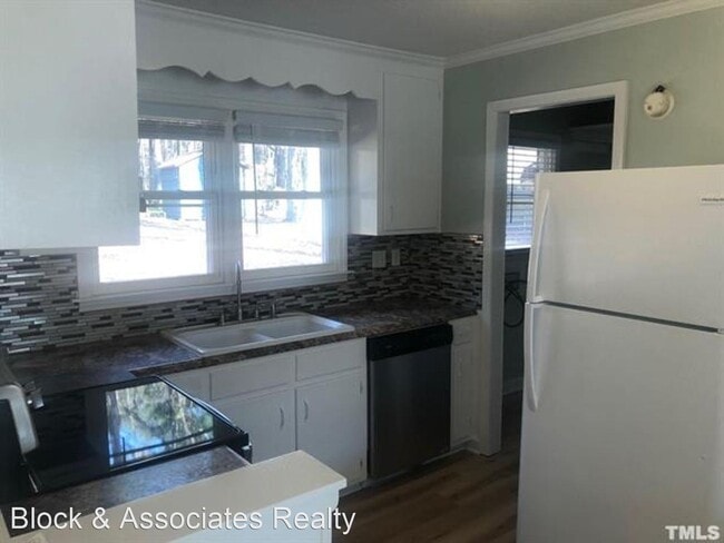 Building Photo - 3 br, 1.5 bath House - 614 Sexton Avenue