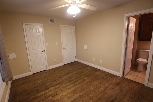 Foto del edificio - 3 Bedroom Home For Rent Near UT!