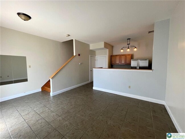 Building Photo - 147 S 4th St