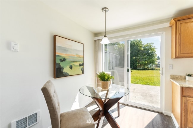 Building Photo - 1744 N Rainier Ave