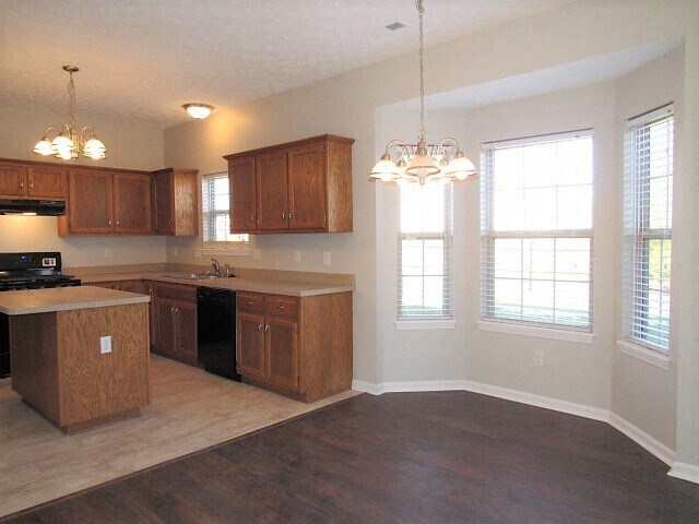 Building Photo - 1780 White Oak Way