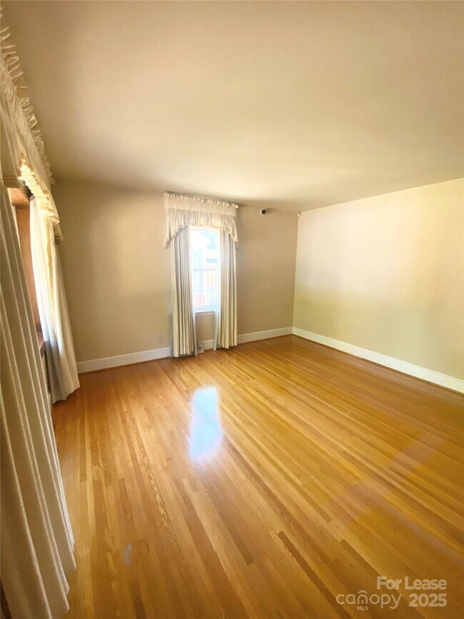 Foto del edificio - 1230 Dean St