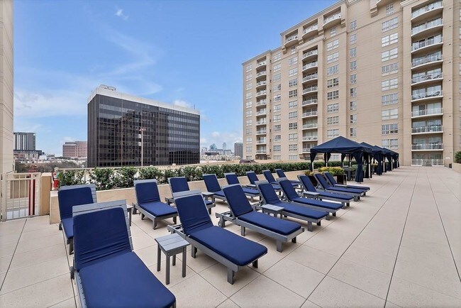 Foto del edificio - 3225 Turtle Creek Blvd