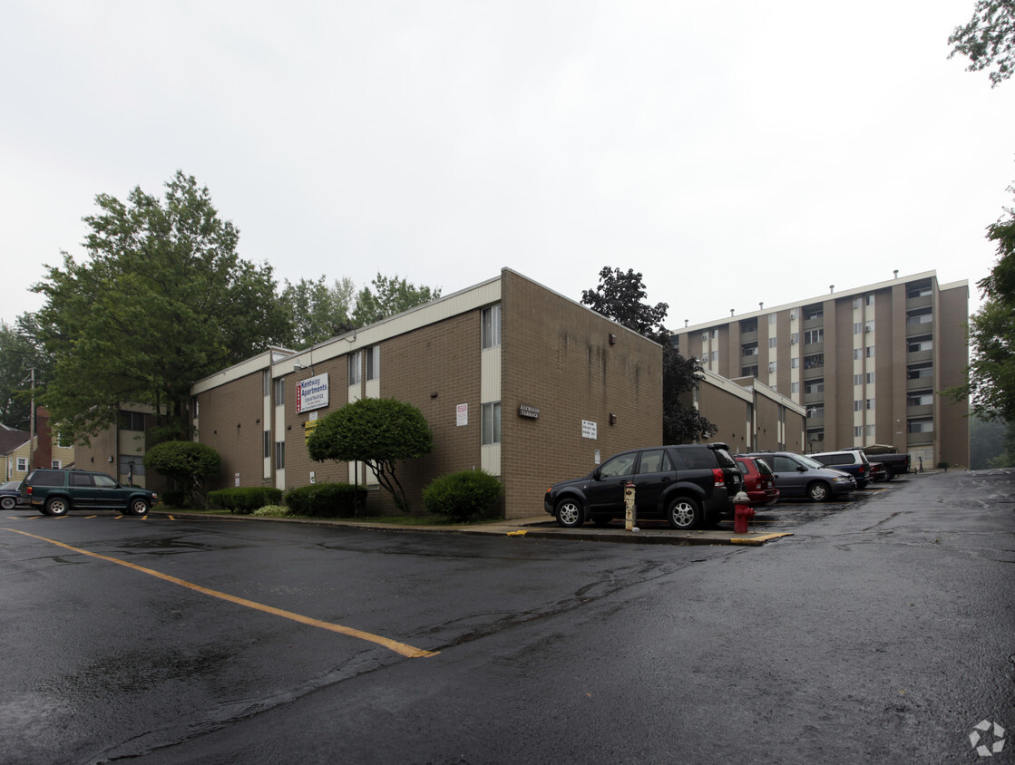 Foto principal - Kentway Independent Senior Living 55+