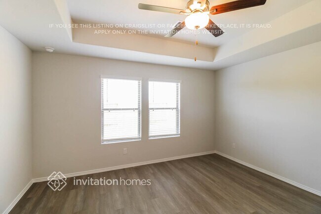 Building Photo - 10935 Heliosphere Wy