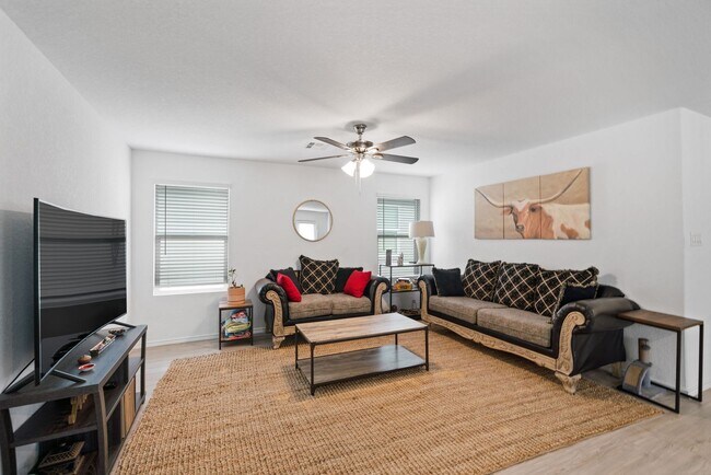 Foto del edificio - 6950 Biotite Rdg