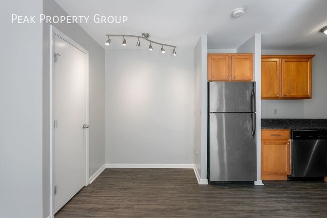 Building Photo - Welcome to 3505 Telford Street