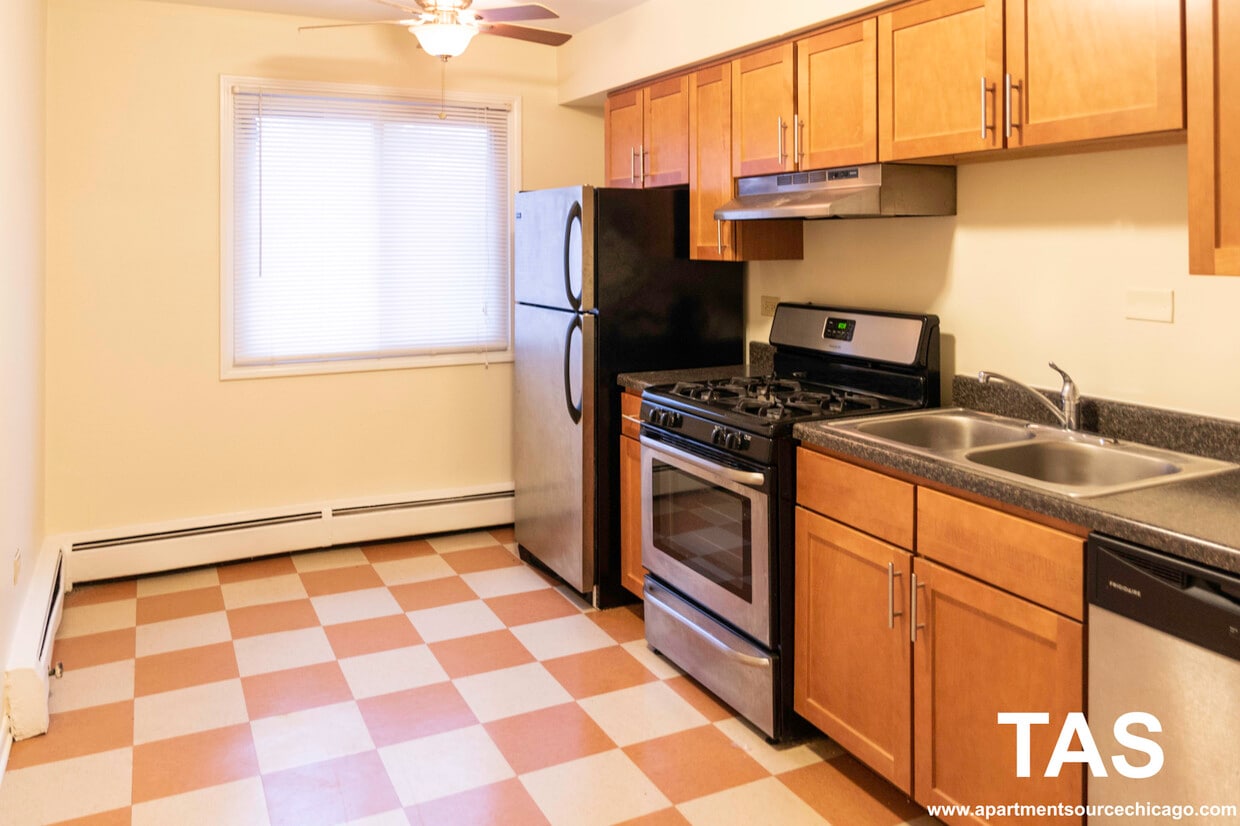 810 Seward St Unit 102, Evanston, IL 60202 Condo for Rent in Evanston