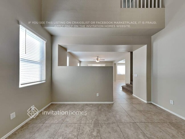 Building Photo - 17503 W Lisbon Ln