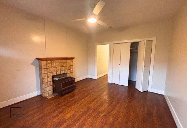 Building Photo - 1120 12th St