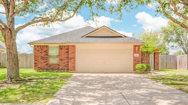 Foto del edificio - 229 River Basin Ln