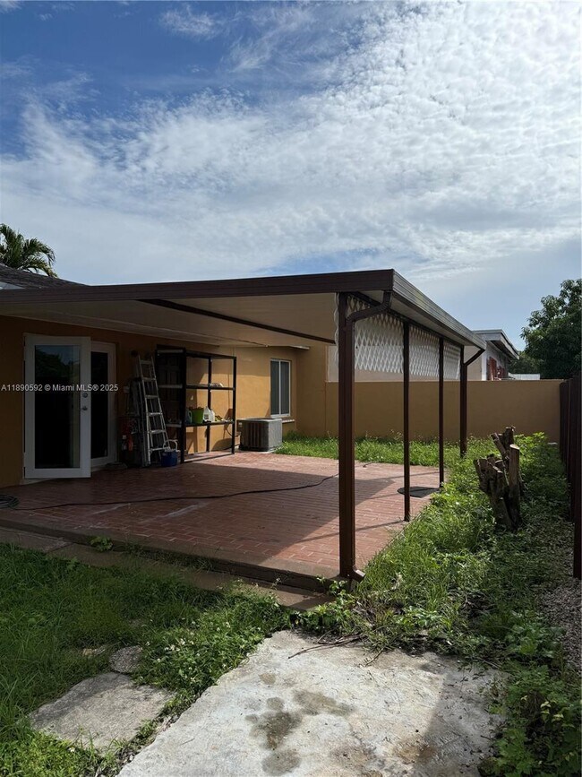 Foto del edificio - 13030 SW 49th Terrace