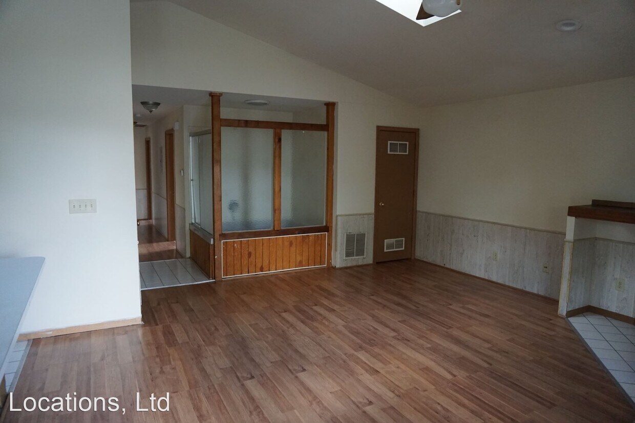 Foto principal - 39-51 Chittenden Ave