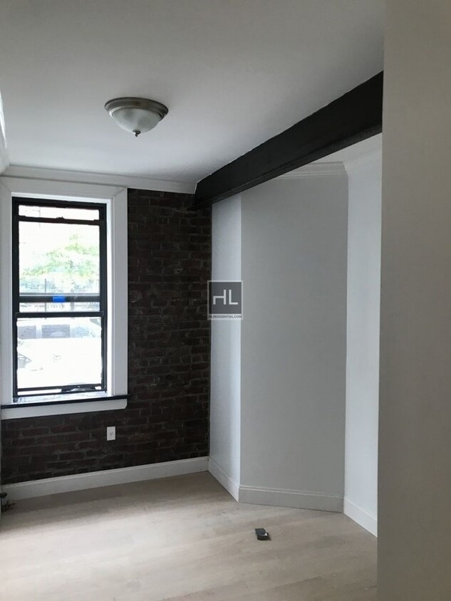 Foto del edificio - 2 BR 1 BA No Fee apartment