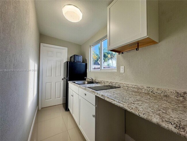 Foto del edificio - 14850 SW 159th St