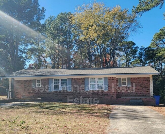 2108 Dillon Dr Unit B, Fayetteville, NC 28306 Condo for Rent in