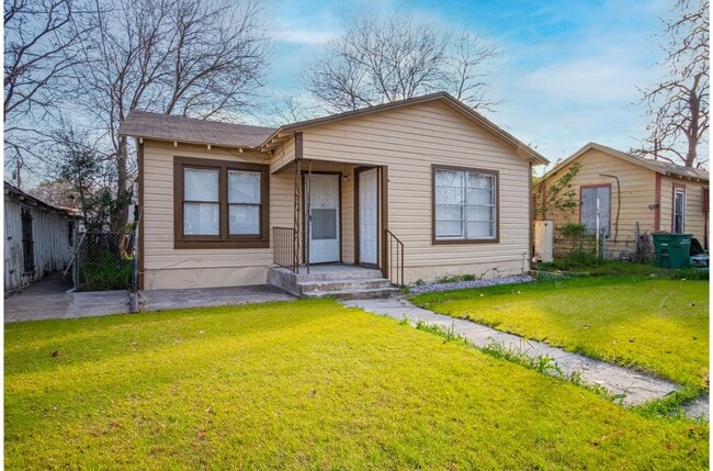 Photo - Great Home So Close to Downtown!