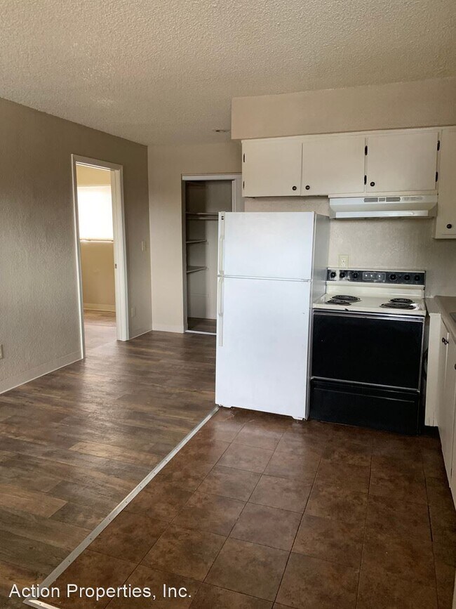 Building Photo - 1360 Nannette Cir