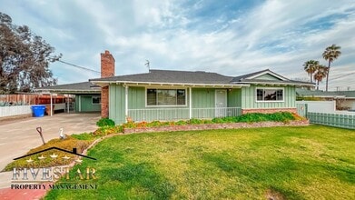 Building Photo - 709 Park Dr