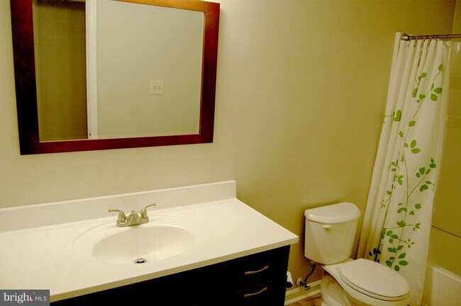Building Photo - 24B Deer Run Ct