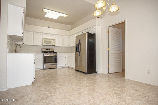 Building Photo - 6724 Dakota Ridge Dr
