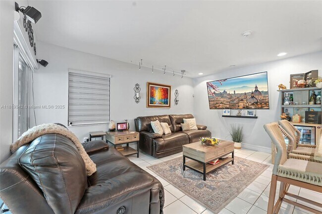 Foto del edificio - 5316 SW 142nd Pl