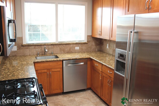 Foto del edificio - 2 br, 1.5 bath House - 159 12th Avenue