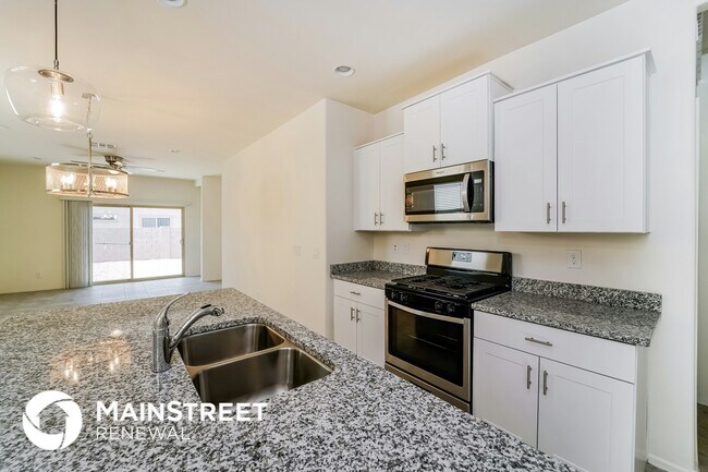 Foto del edificio - 10653 W Dickerson Dr