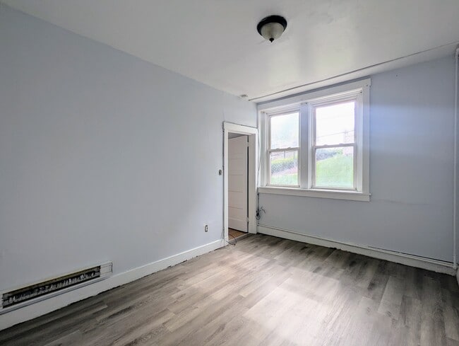 Building Photo - 2114 Bedford Ave