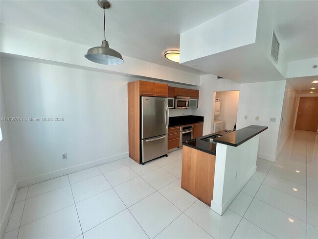 Foto del edificio - 253 NE 2nd St