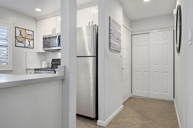 Foto del edificio - 598 Ironwood Terrace