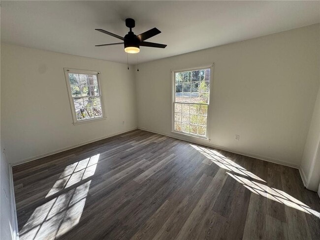 Building Photo - 1728 Tew Dr