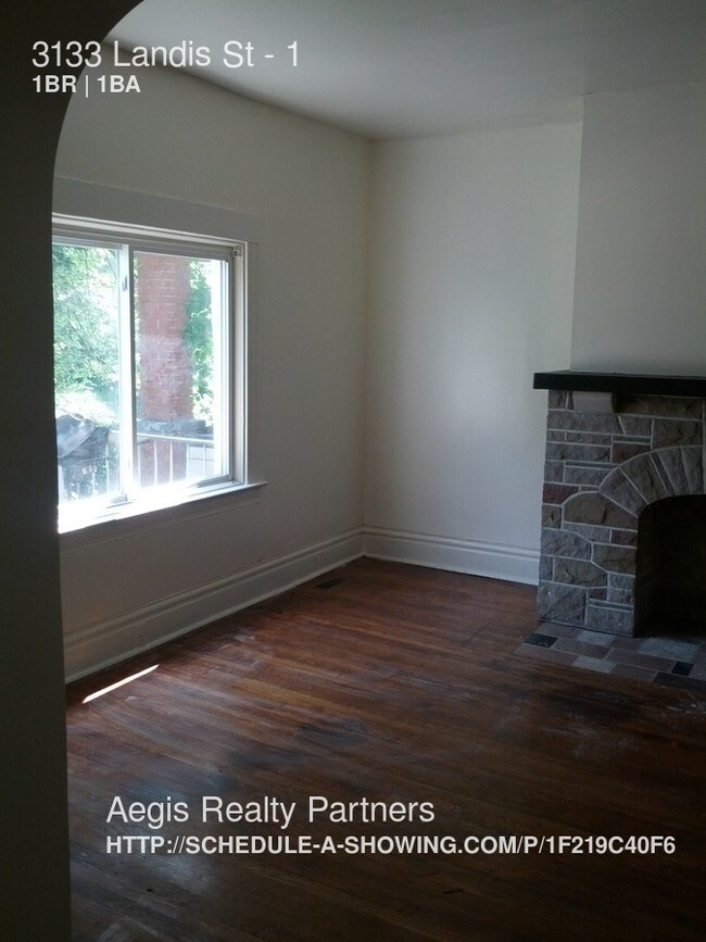 Foto del edificio - 3133 Landis St