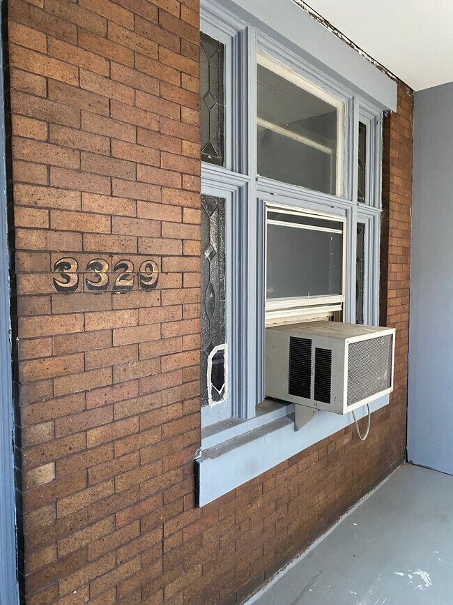 Foto del edificio - 3329 Jasper St