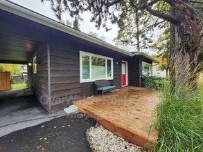 Building Photo - 7019 Windsor Pl