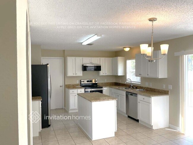 Building Photo - 927 Halifax Dr