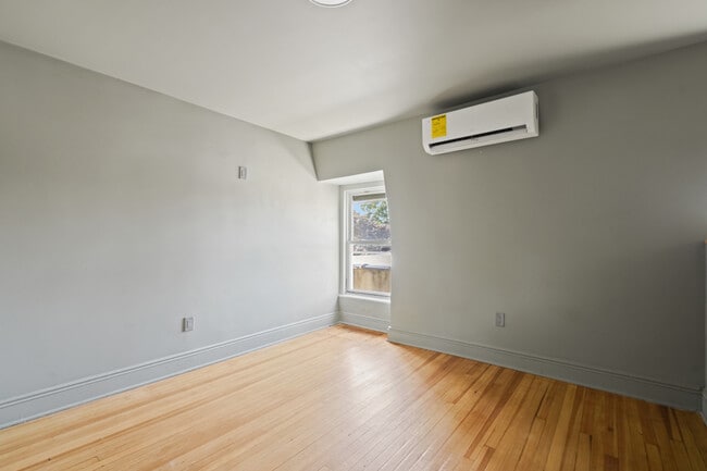 Building Photo - 31 N Eckar St