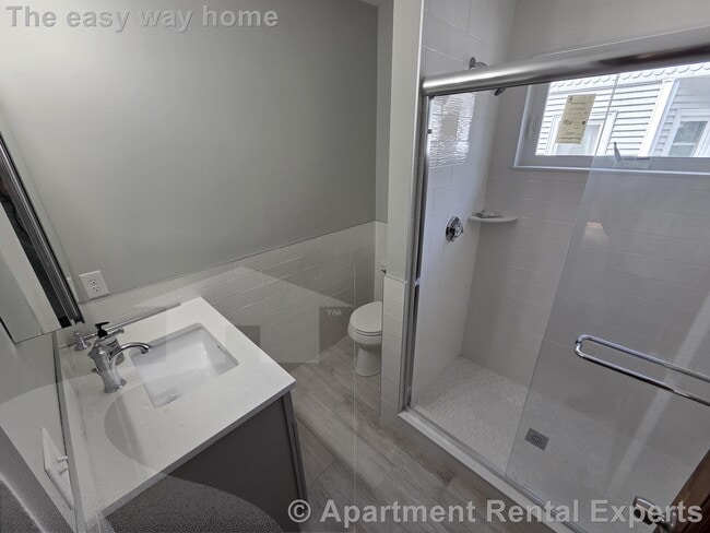 Building Photo - 26 Rogers Ave