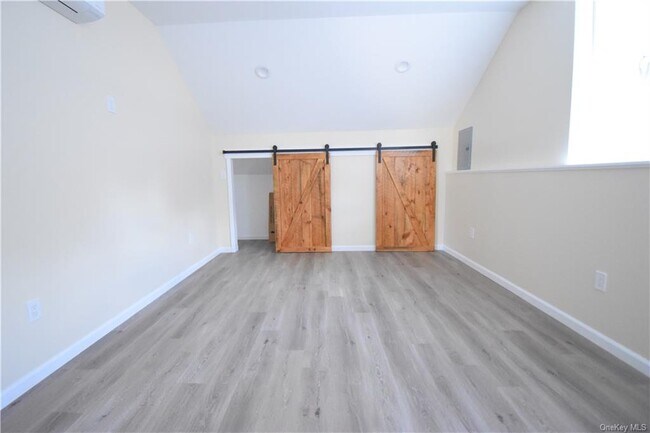 Building Photo - 430 Stony Ford Rd