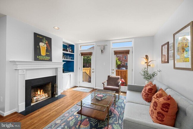 Foto del edificio - 535 Colecroft Ct